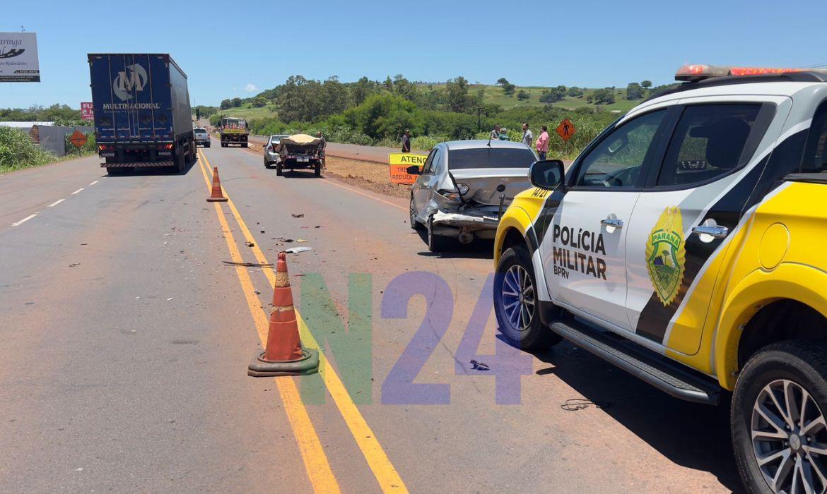 Acidente com três veículos causa transtornos na PR-317