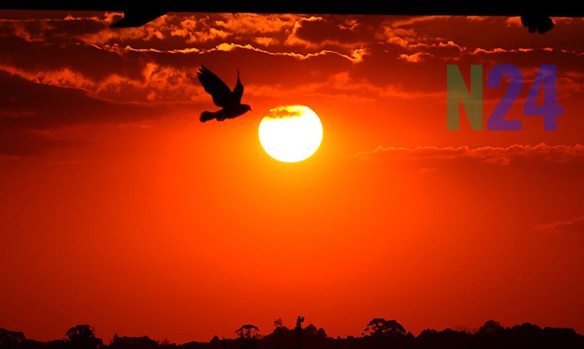 Chuvas perdem força e temperaturas seguem altas em março no Paraná, prevê Simepar