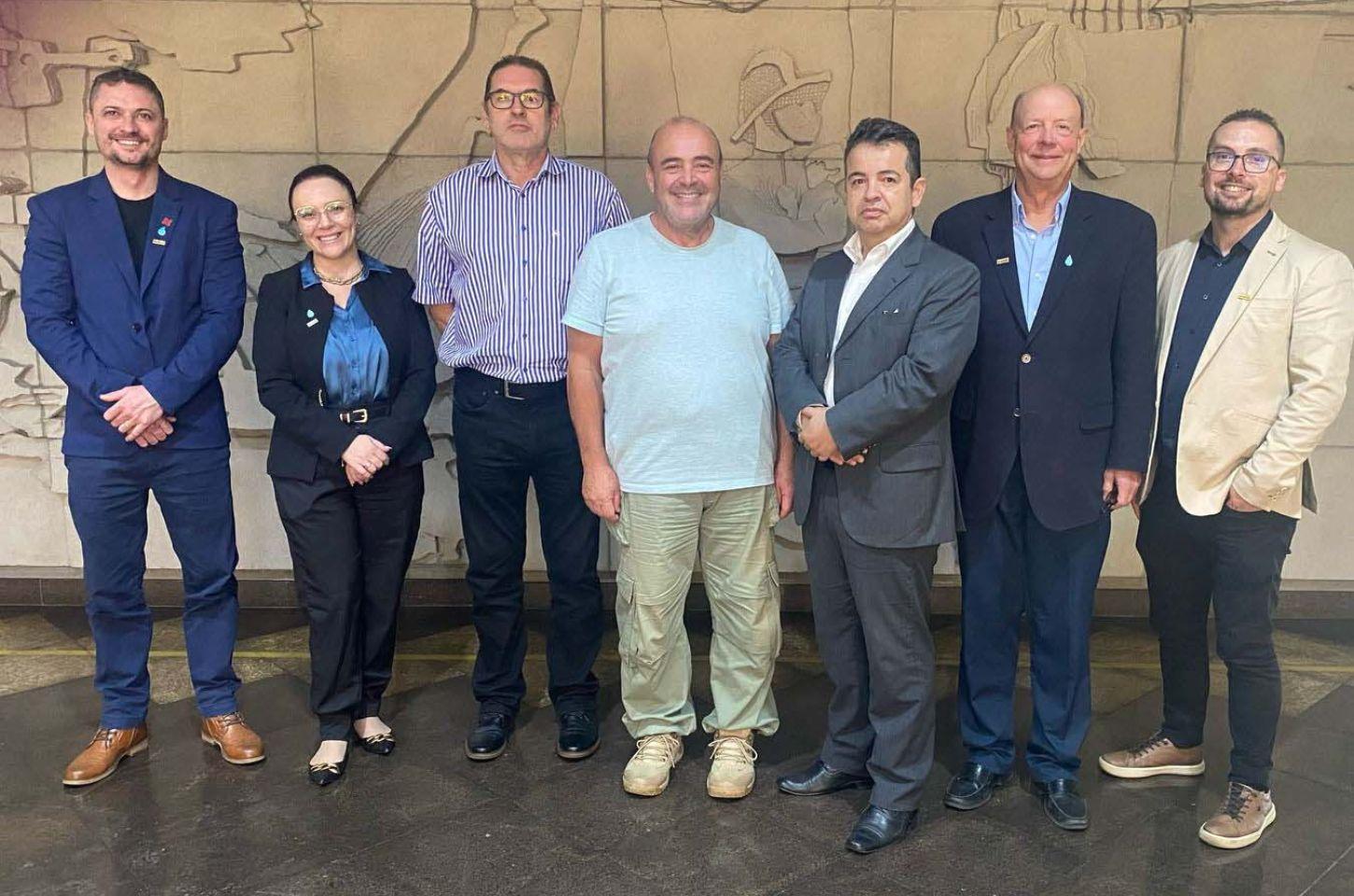 Simepar e instituto do Nebraska vão implementar projeto de irrigação no Noroeste