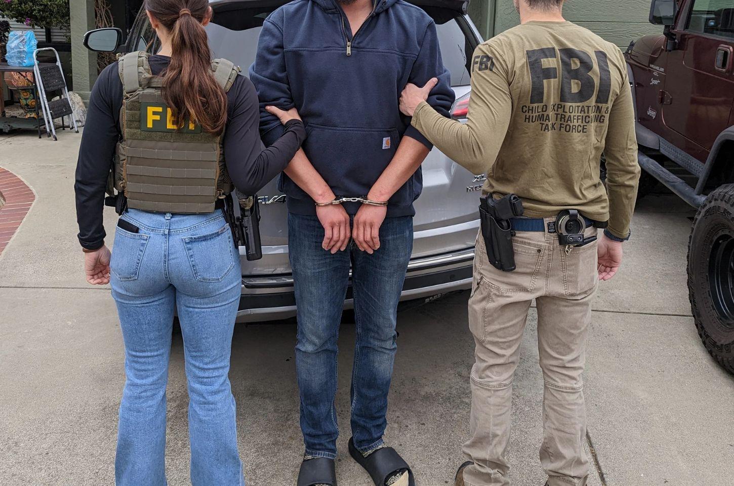 FBI Prende 205 Suspeitos de Abuso Sexual Infantil em Operação Nacional 