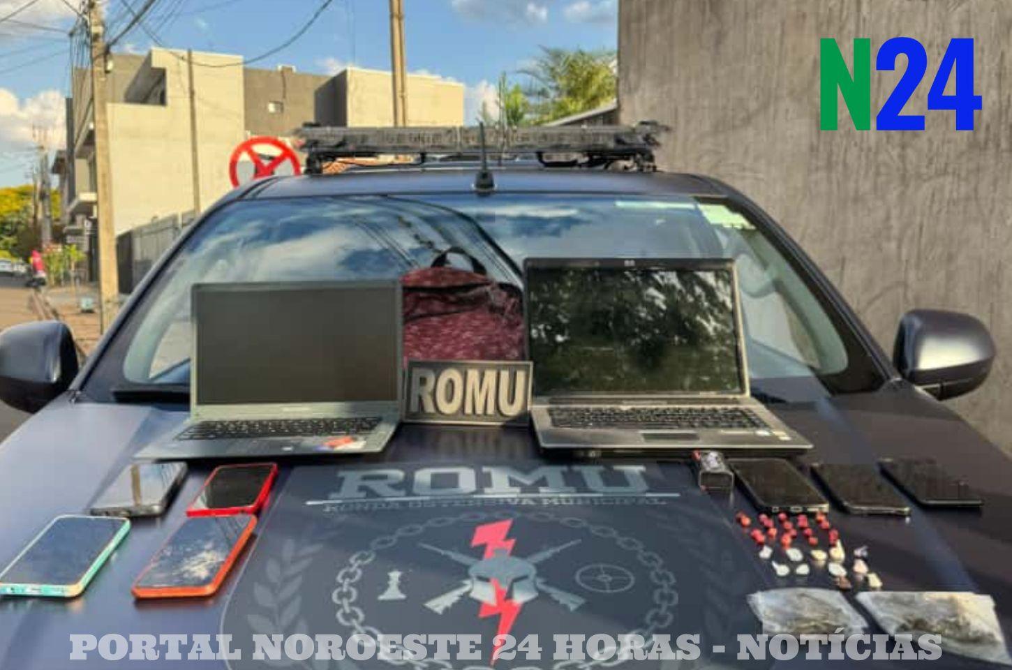 ROMU de Sarandi Apreende Drogas e Eletrônicos Após Acompanhamento Tático em Viela