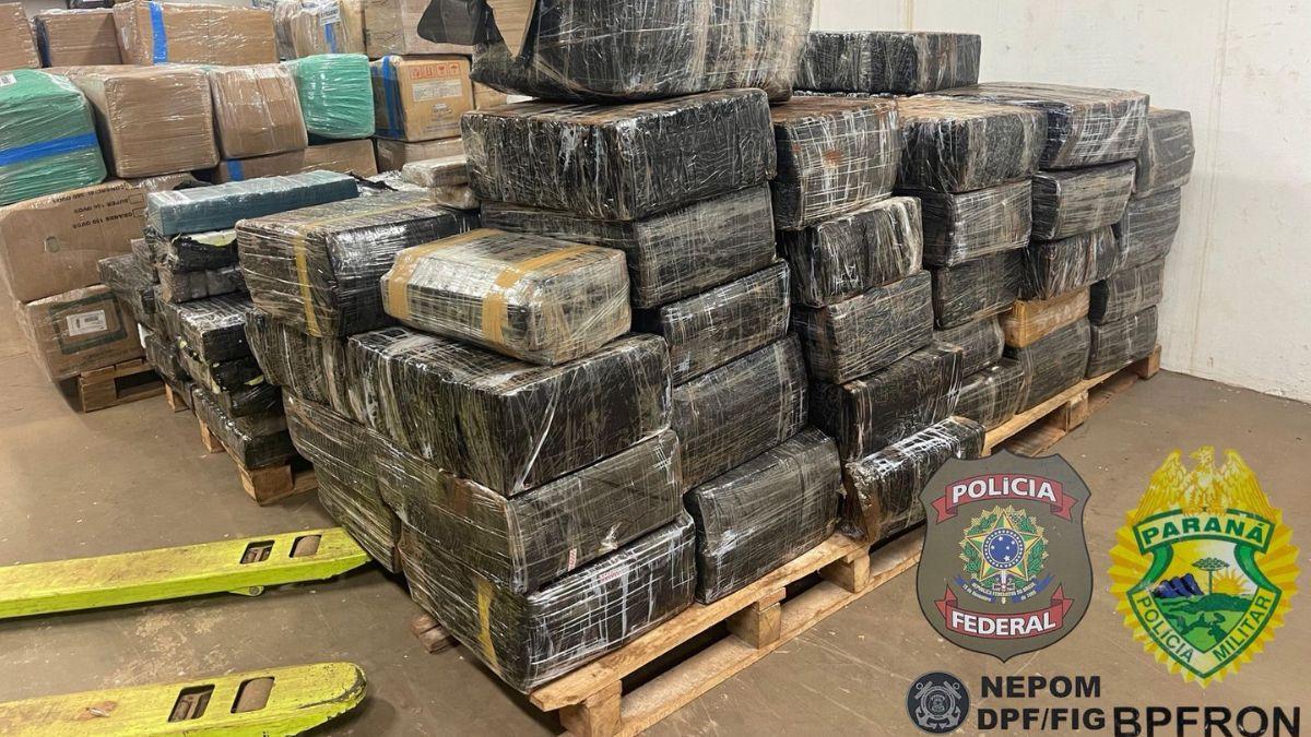 Prejuízo milionário: BPFRON e Polícia Federal apreendem mais de uma tonelada de drogas no Paraná