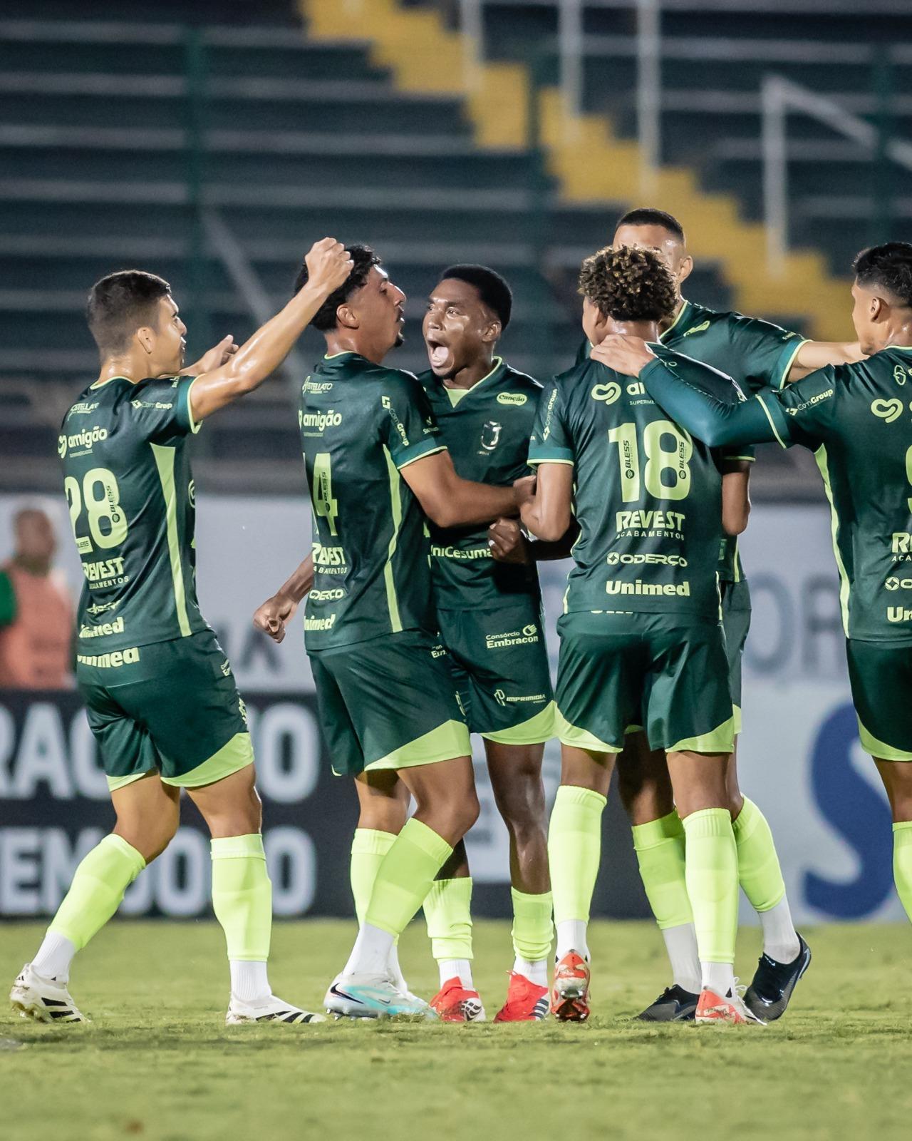 Maringá FC empata com o Santa Cruz no Willie Davids e segue no G6 da Série C